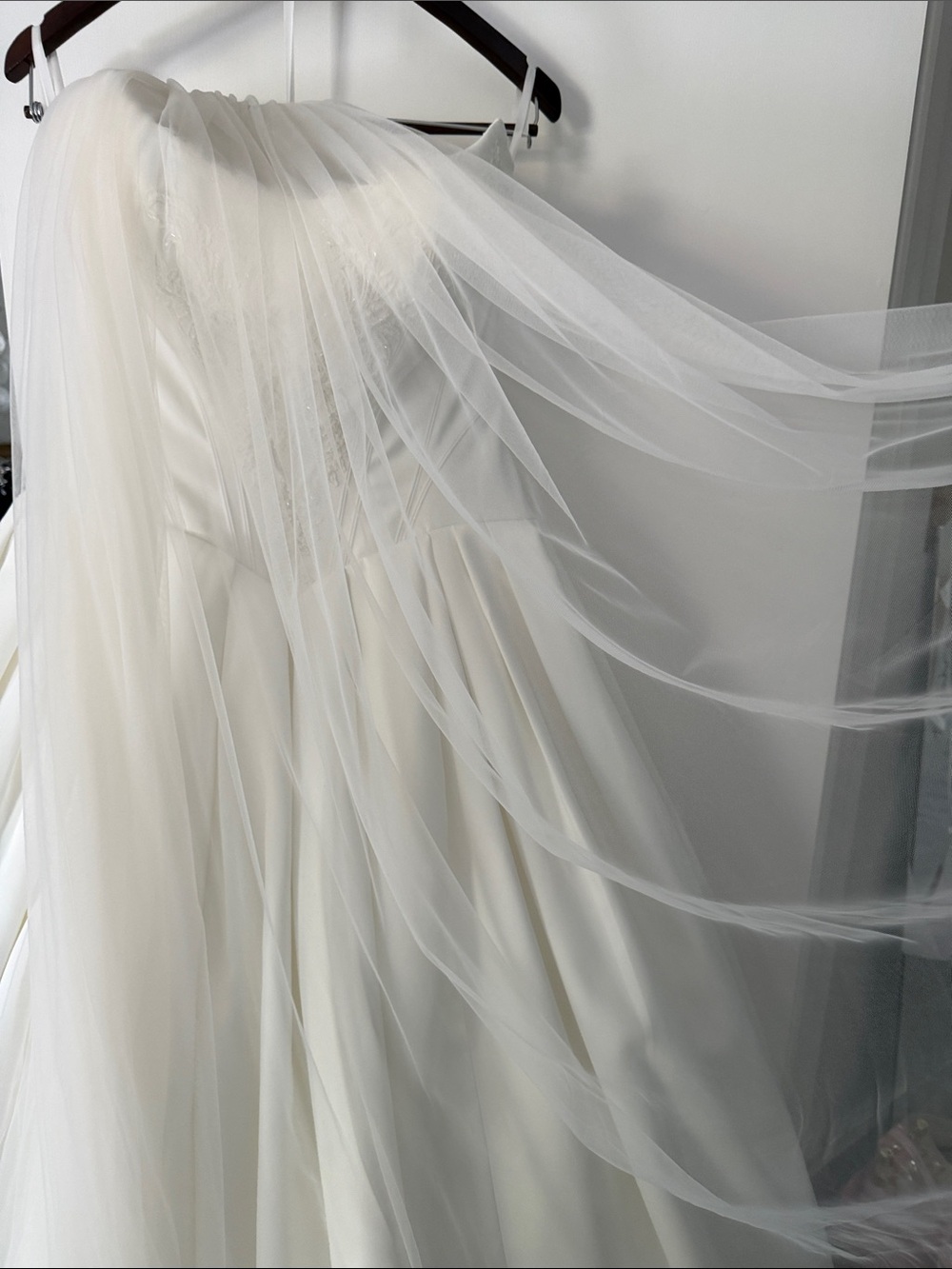 118x118 inch Dark Ivory Champagne Plain Cathedral Wedding Veil Bridal Soft Tulle - Picture 8 of 8